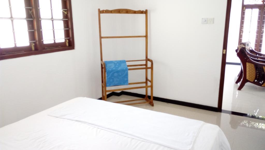 Dreams Villa Hikkaduwa Buitenkant foto